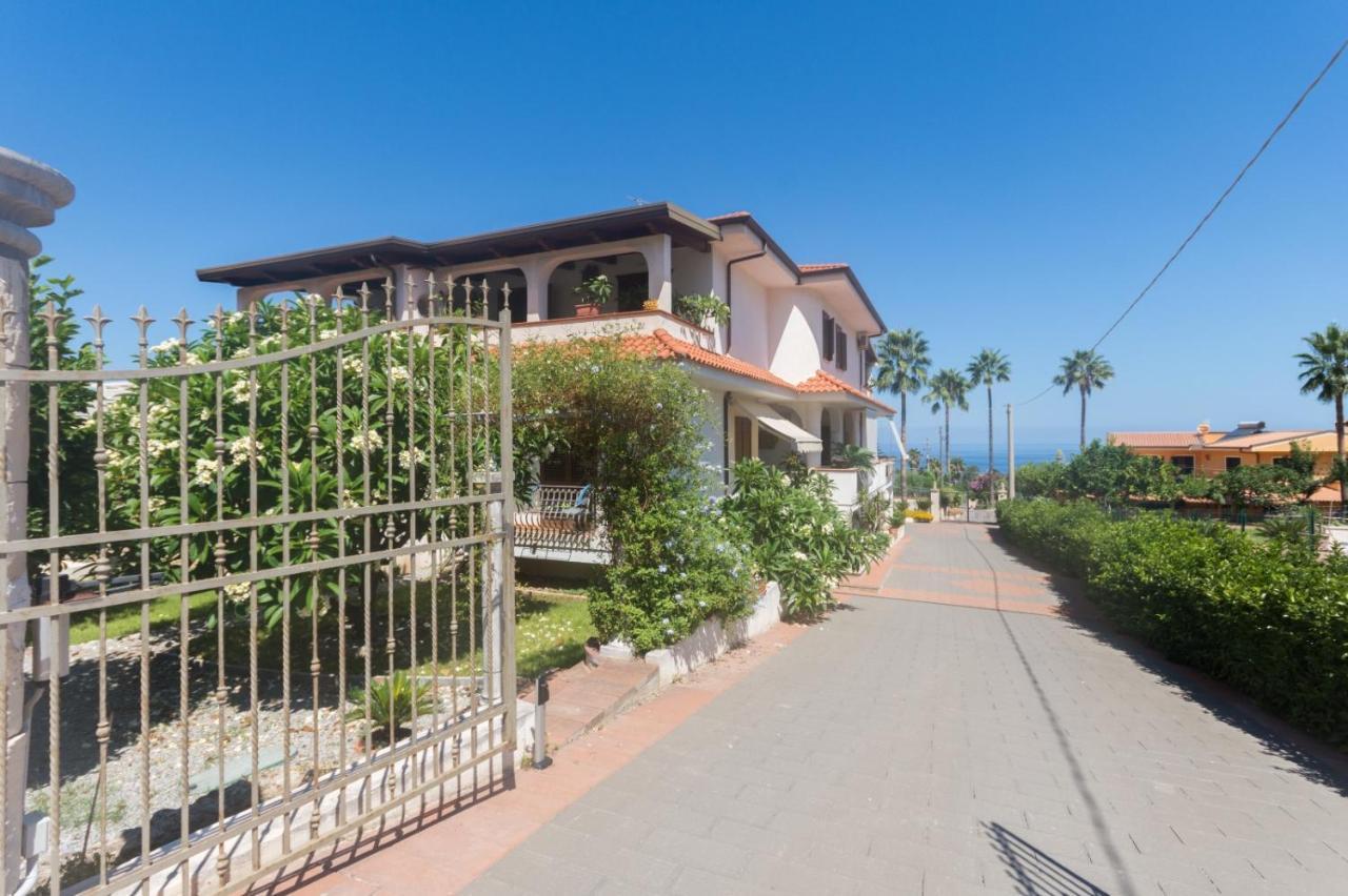 Villa Pomelia Santa Domenica  Luaran gambar